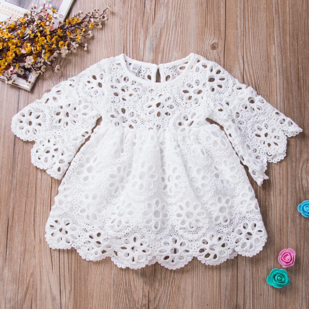 Family Matching Clothes Mother Daughter Dresses White Hollow Floral Lace Dress Mini Dress Mom Baby Girl Party Clothes