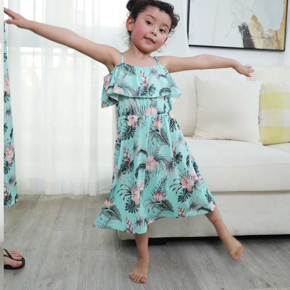 Summer Family Matching Outfits Mother Daughter Dresses Family Look Dad And Son T-shirt &Shorts Holiday Matching Couple Clothes