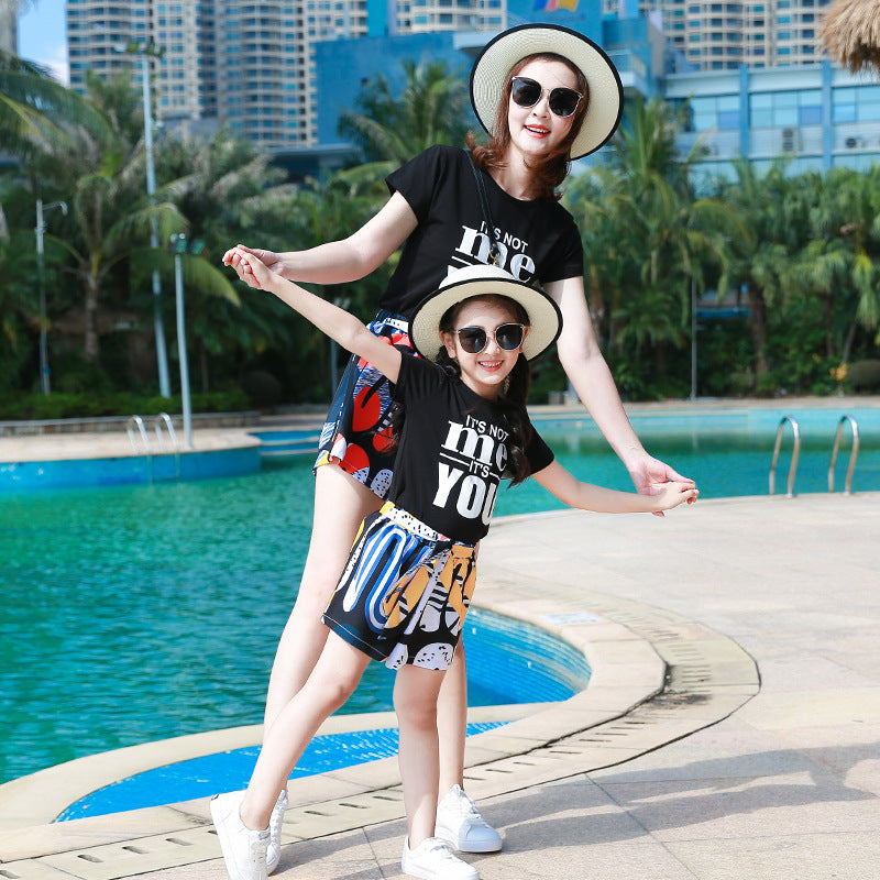 Summer Family Matching Outfits Mom Daughter Son Father Holiday Pius Size T-shirt Pants Family Traveling Clothing Sets