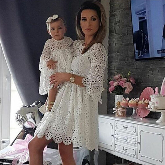 Family Matching Clothes Mother Daughter Dresses White Hollow  Floral Lace Dress Mini Dress Mom Baby Girl Party Clothes