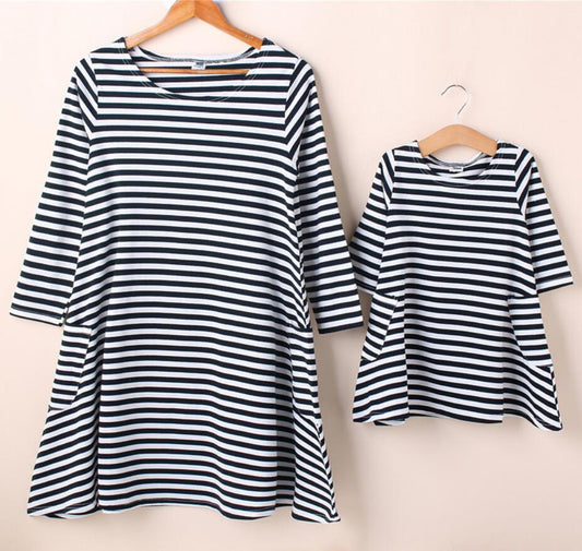 Mother Daughter Children Dress Clothing Fashion Mom And Kids Couple Look Stripe Family Matching Outfits Baby Girls Clothes Dress