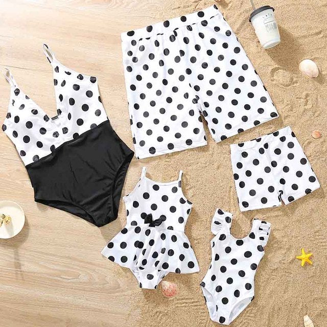 Family Matching Swimwear 2022 Mom Daughter Lemon Print Bikini Dad Son Bathing Suit Women Men Couples Outfits Girls Boys Swimsuit