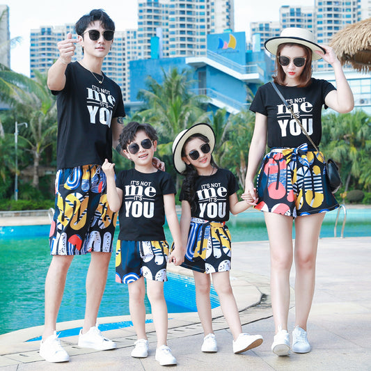 Summer Family Matching Outfits Mom Daughter Son  Father  Holiday  Pius Size T-shirt Pants Family Traveling Clothing Sets