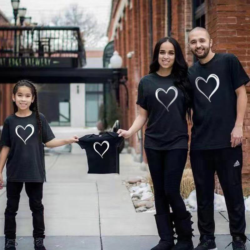 Family T Shirt Couple Dad Mum Father Mother Daughter Son Matching Clothes Woman Man Kid Baby Summer Tshirts  Valentinday Outfits