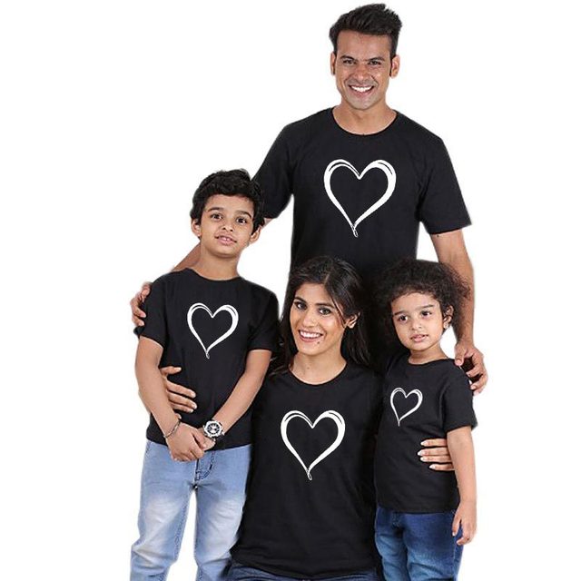 Family T Shirt Couple Dad Mum Father Mother Daughter Son Matching Clothes Woman Man Kid Baby Summer Tshirts  Valentinday Outfits