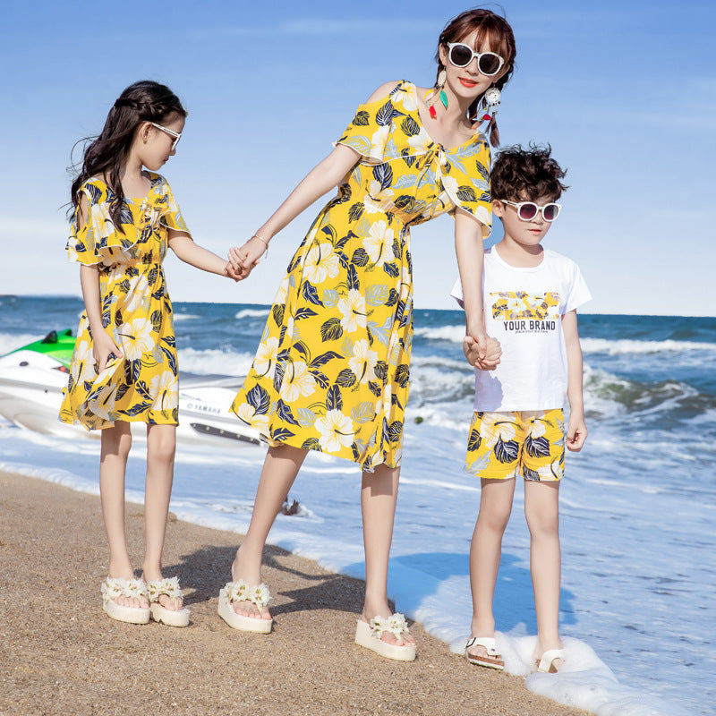 Summer Family Matching Outfits Mom Girls Flower Dresses Dad Son Boys White TShirt+Shorts 2PCS Sets Vacation Couple Beach Clothes